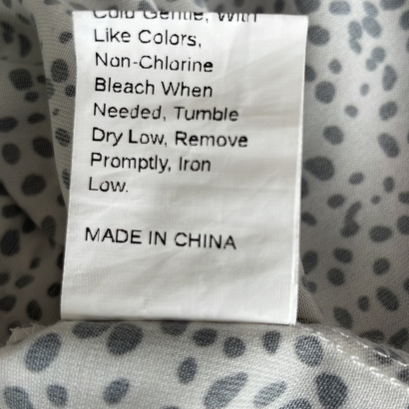 SHEIN blouse black/white Polka dot - Picture 6 of 6